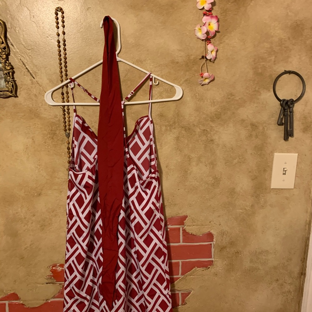 Dress - Picture 5 of 5